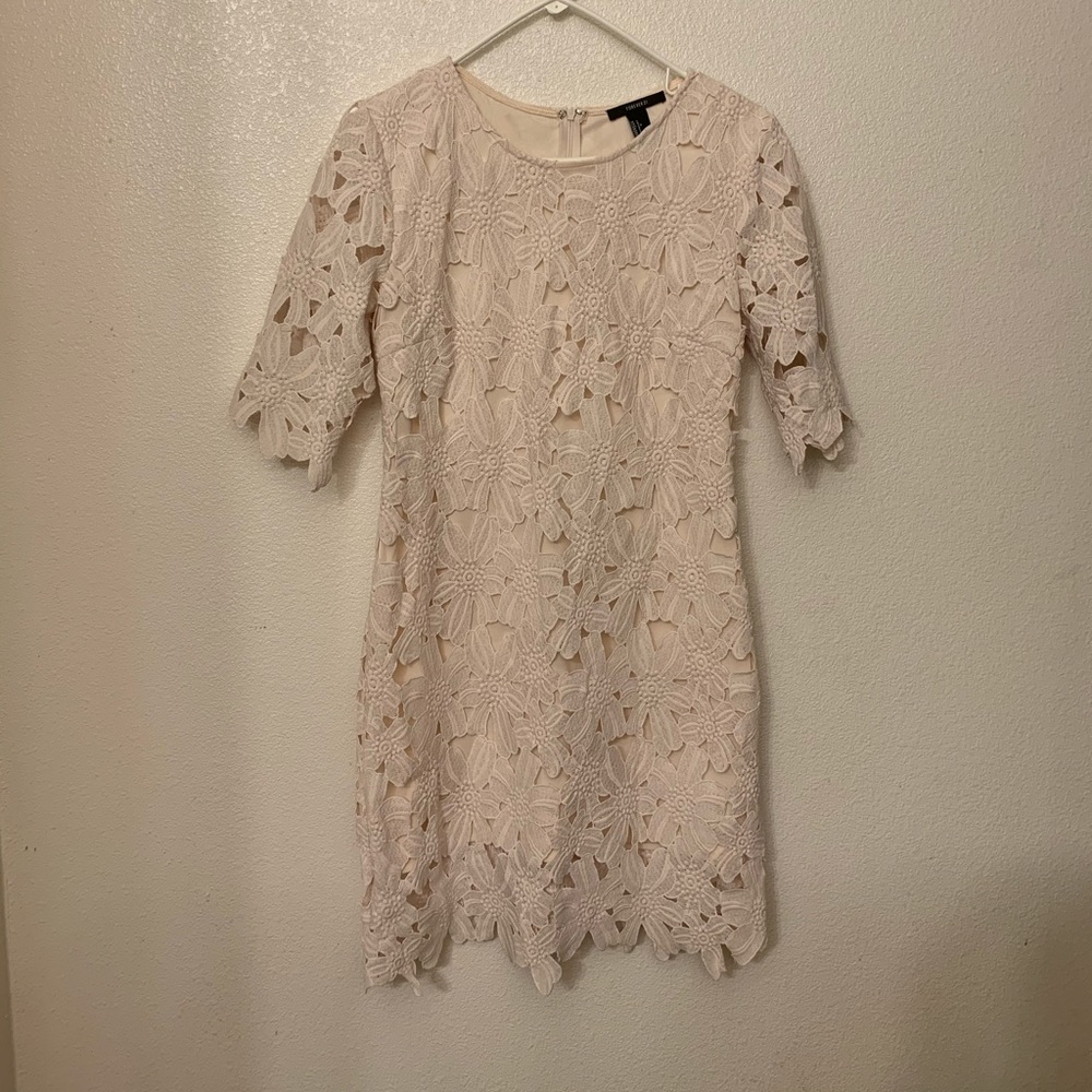 🚨FINAL PRICE🚨 Forever21 Eyelet Lace Ivory Dress
